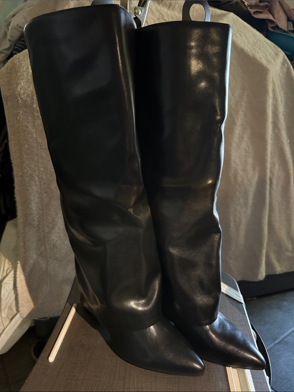 Modatope Women’s Foldover Black Pointed-Toe Knee-High Boots